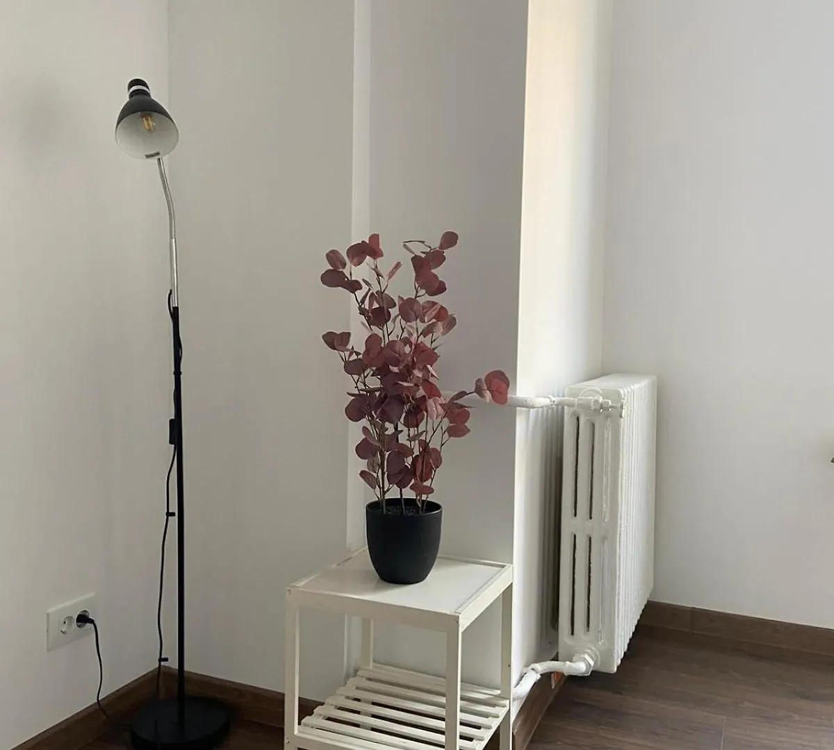 Minimalist Place Bucharest